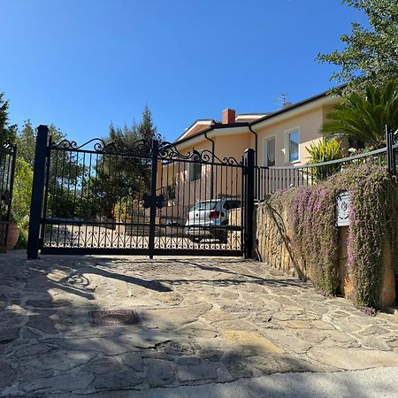 Villa Dei Fiori - Casa Vacanza Capoterra Exteriör bild