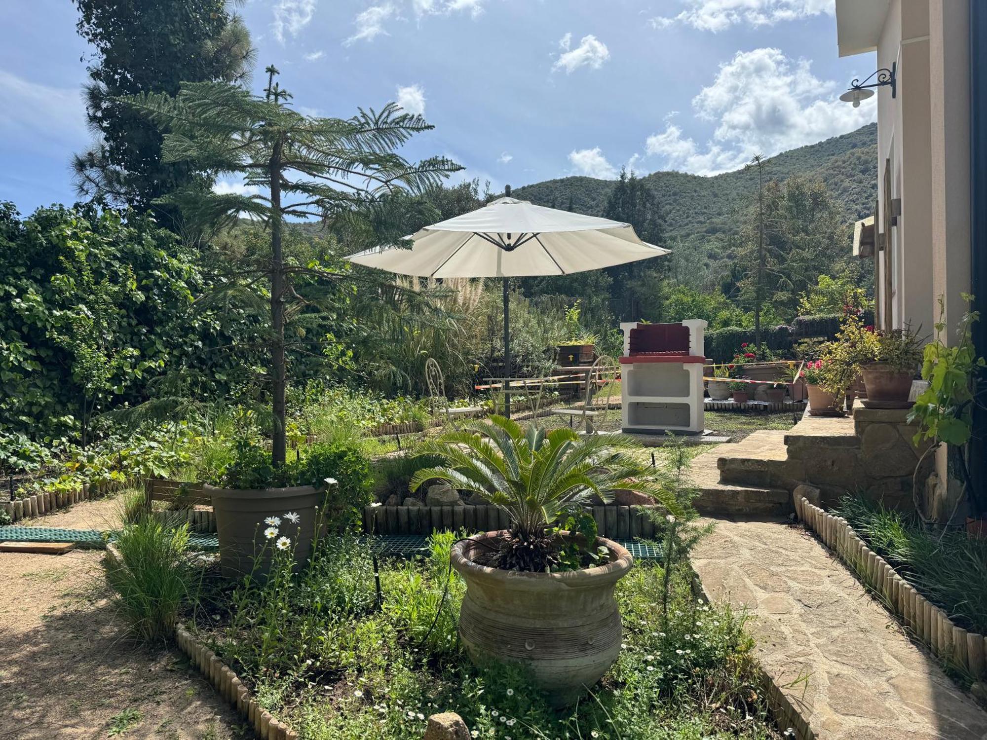 Villa Dei Fiori - Casa Vacanza Capoterra Exteriör bild